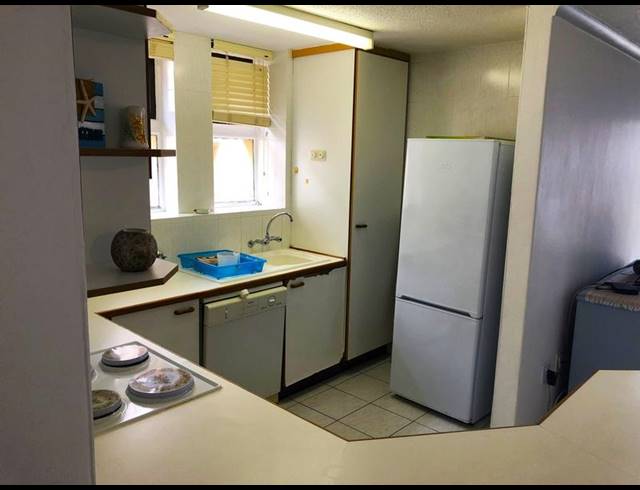 3 BEDROOM APARTMENT FOR SALE IN MARGATE BEACH